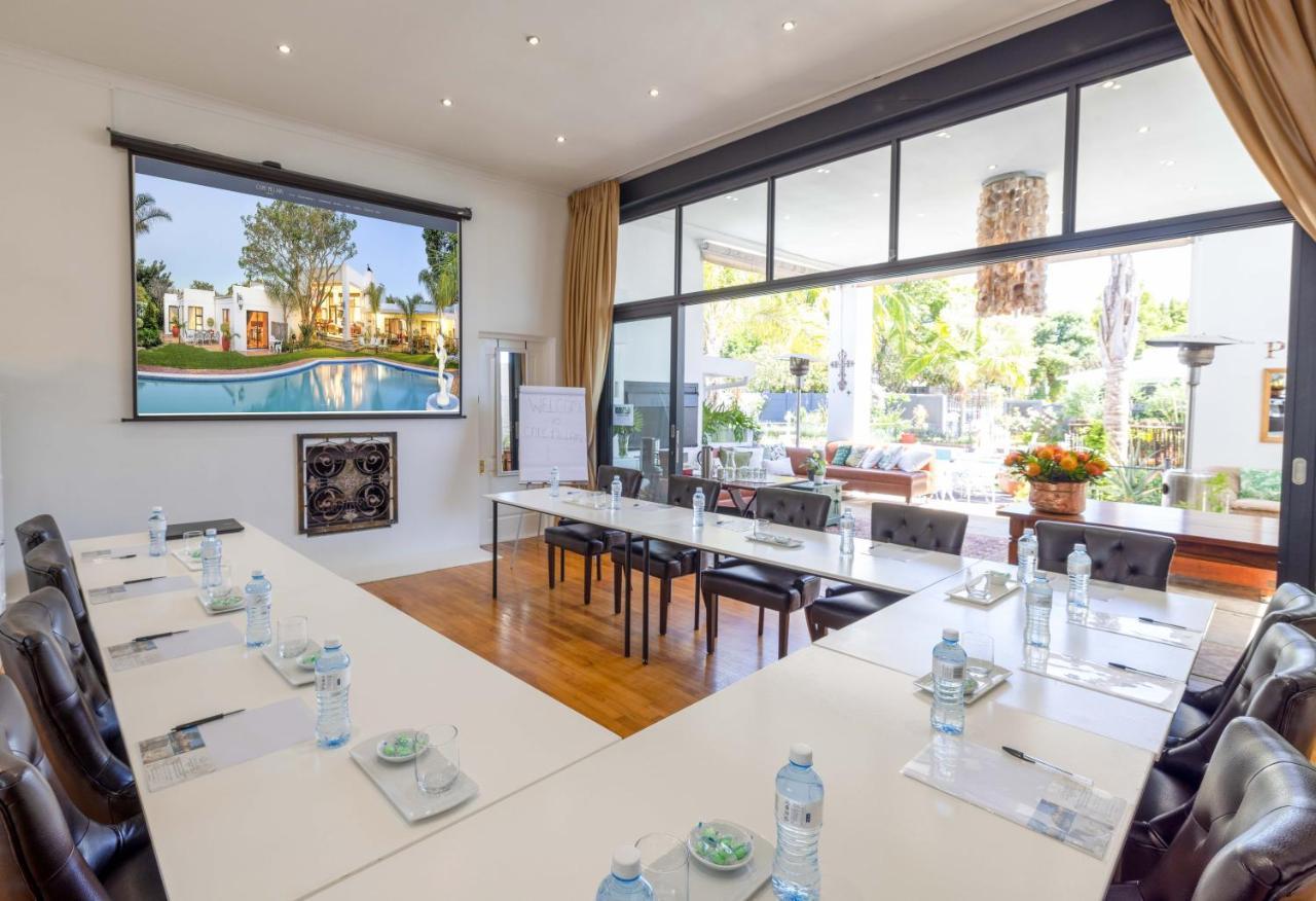Cape Pillars Boutique Hotel Durbanville Esterno foto