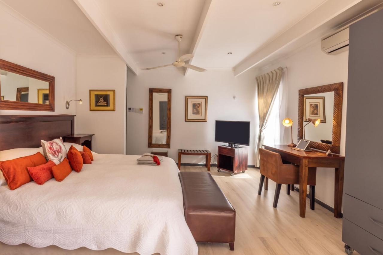 Cape Pillars Boutique Hotel Durbanville Esterno foto