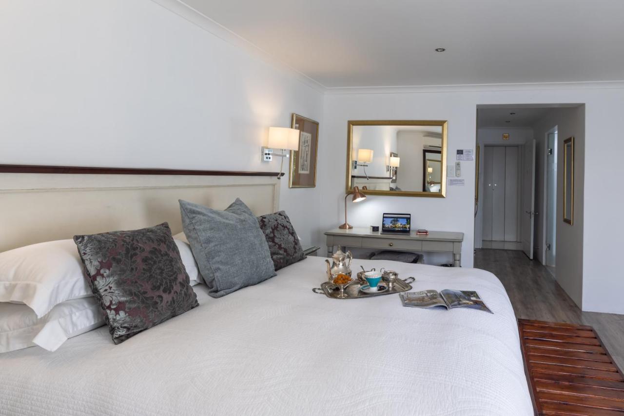 Cape Pillars Boutique Hotel Durbanville Esterno foto