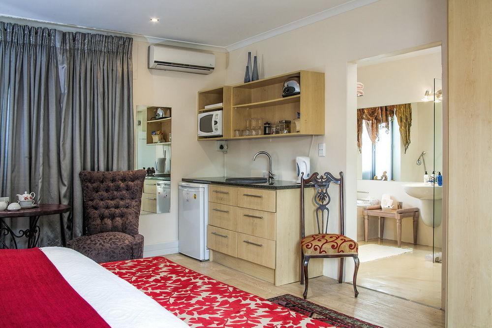 Cape Pillars Boutique Hotel Durbanville Esterno foto