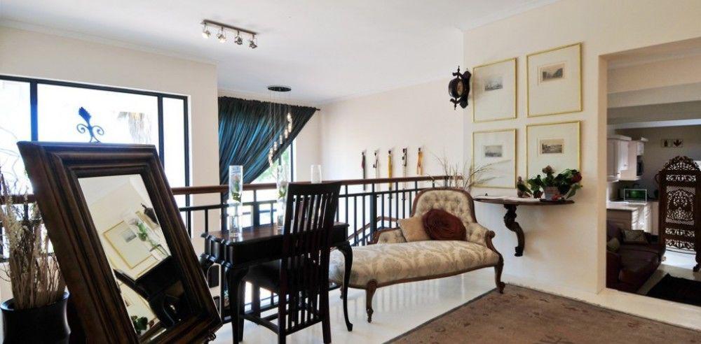 Cape Pillars Boutique Hotel Durbanville Esterno foto