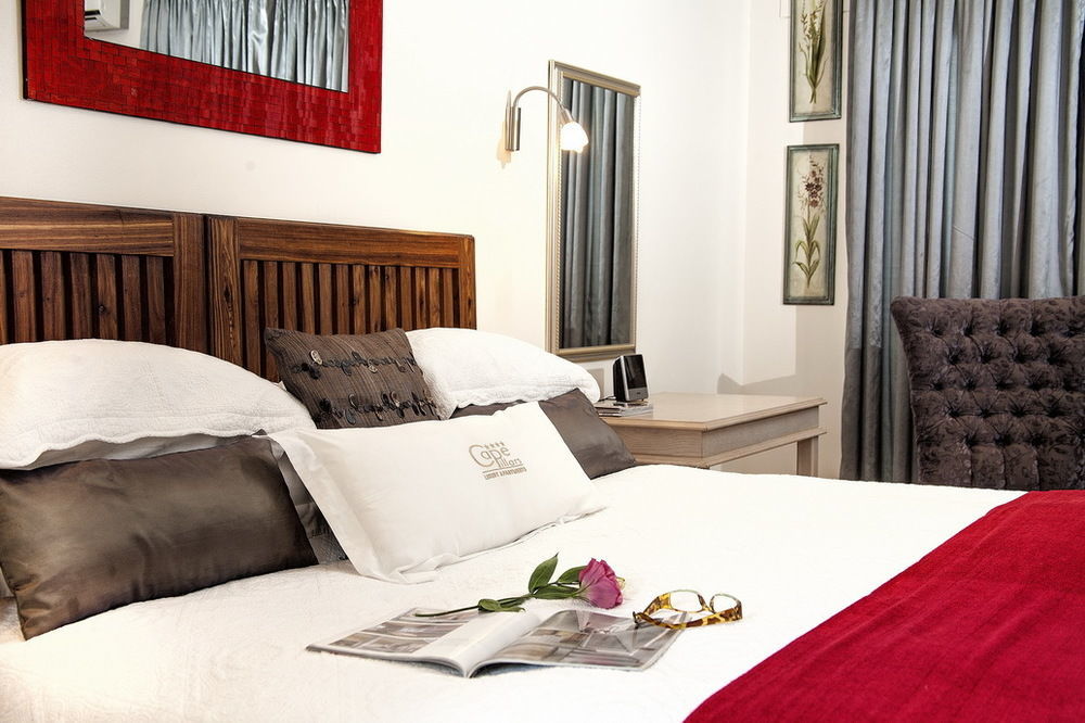 Cape Pillars Boutique Hotel Durbanville Esterno foto